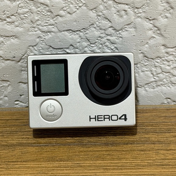 GoPro HERO4 Silver Edition Camera - Picture 1 of 10